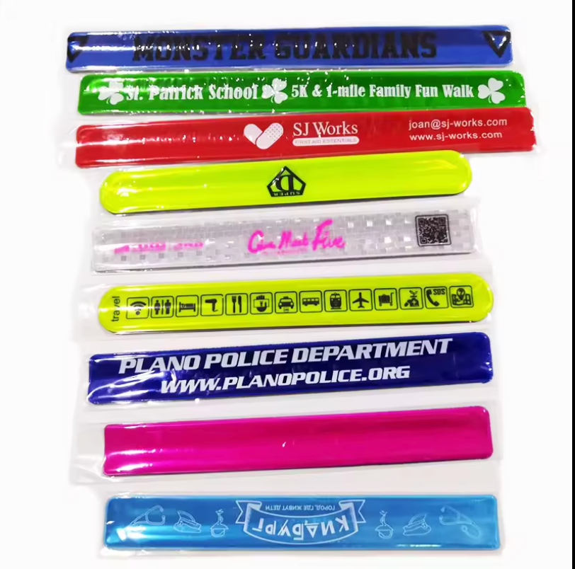 Factory Direct Supply OEM Custom PVC Rubber Silicone Reflective Slap Snap Bracelet Wrist Band, Reflective Armband